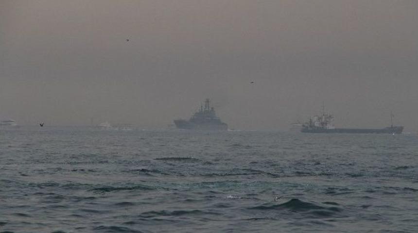 Rus Savaş Gemisi Boğazdan Ge&ccedil;ti