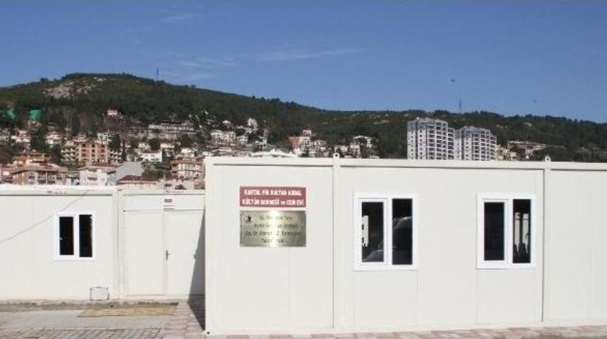 Başkan Altınok &Ouml;z&rsquo;den Pir Sultan Abdal K&uuml;lt&uuml;r Derneği&rsquo;ne Destek