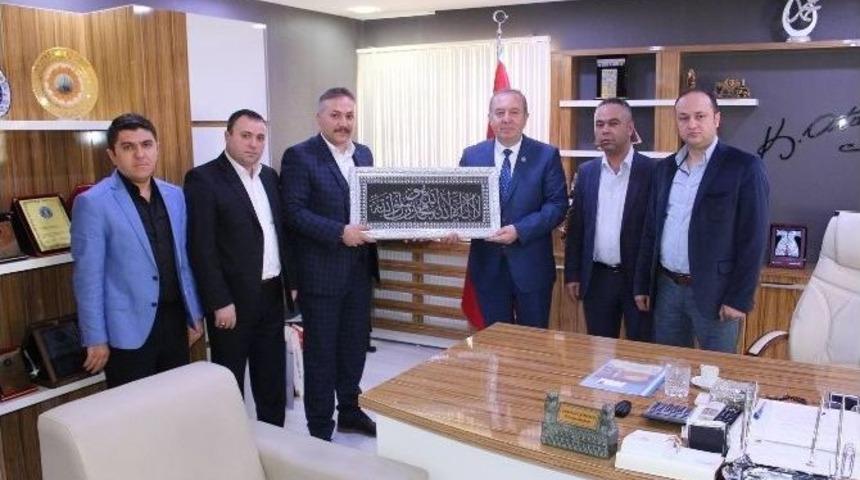 Ke&ccedil;i&ouml;ren &Ccedil;orumlular Derneği&rsquo;nden Şahiner&rsquo;e Ziyaret