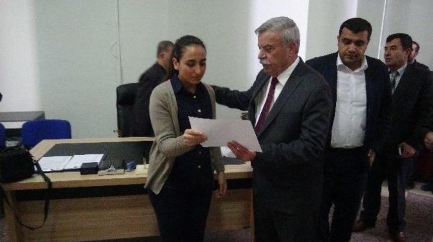 Başkan K&uuml;&ccedil;&uuml;k, 108 Girişimciye Sertifikalarını Dağıttı