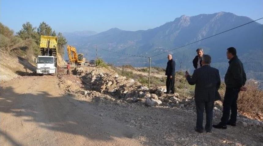 B&uuml;y&uuml;kşehir Ak&ccedil;atı Yolunu Ulaşıma A&ccedil;tı