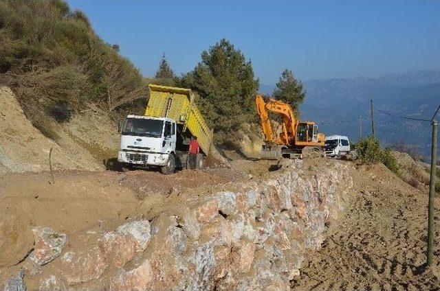 Büyükşehir Akçatı Yolunu Ulaşıma Açtı