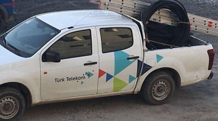 3 Kilometre Telefon Kablosu &Ccedil;alan Hırsızlara Su&ccedil;&uuml;st&uuml;