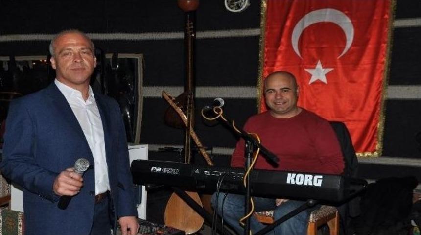 Engelliler Derneği&rsquo;nden M&uuml;zik &Ccedil;adırı