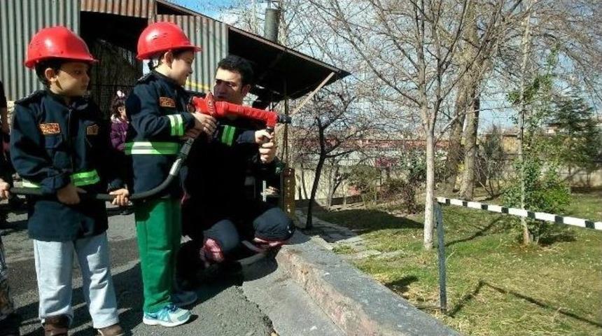 Eğitim Seminerleri Devam Ediyor