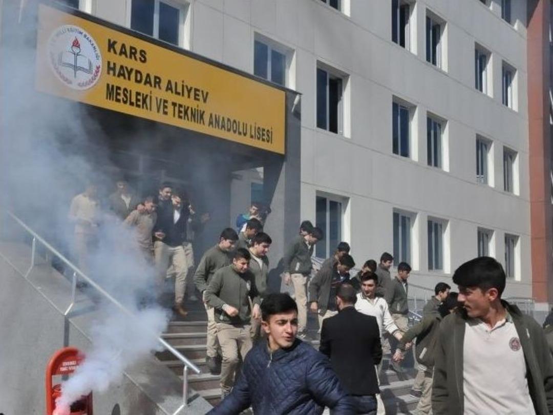 Kars&rsquo;ta Nefes Kesen Deprem Tatbikatı