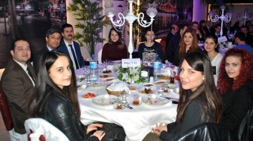 Aydın&rsquo;ın &Ccedil;i&ccedil;eği Burnunda &Ouml;ğretmen Adayları Bir Araya Geldi