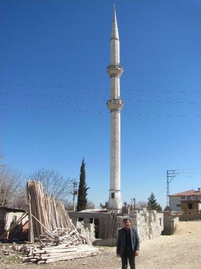 Parasızlık Yüzünden Yapımı Durdurulan Cami İnşaatı Yardım Bekliyor