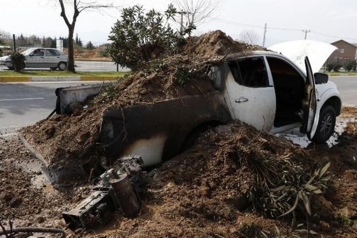 Yanan Araca Kep&ccedil;eden Topraklı M&uuml;dahale