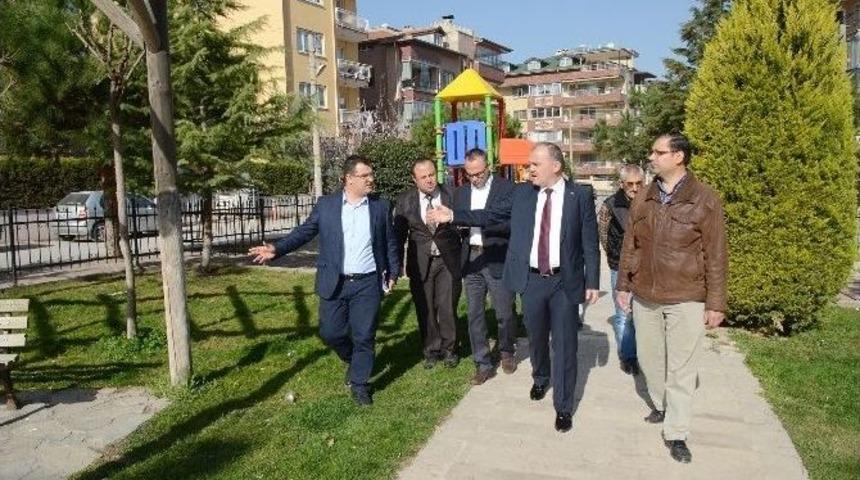 Başkan G&uuml;rlesin Park Alanlarını İnceledi