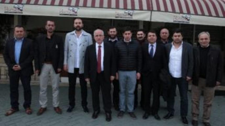 Vali Tuna, Eskişehirspor Taraftarlar Birliği&rsquo;nin Trib&uuml;n Liderleri İle Buluştu