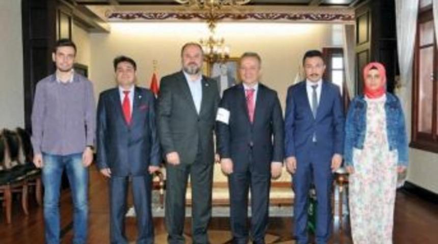 Yeşilay Cemiyeti&rsquo;nden Vali Hakan Yusuf G&uuml;ner&rsquo;e Ziyaret