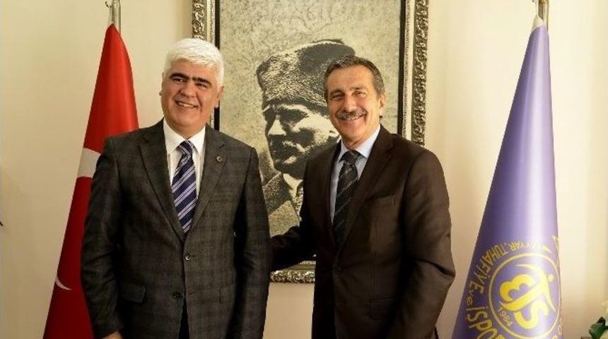 Başkan Ata&ccedil;&rsquo;dan Seyyar Tuhafiyeciler Ve İşportacılar Odasına Ziyaret