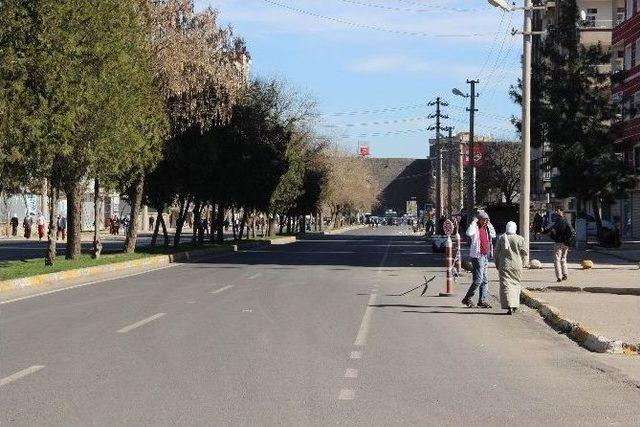 Diyarbakır’da Sur’a Çıkan Tüm Yollar Kapatıldı