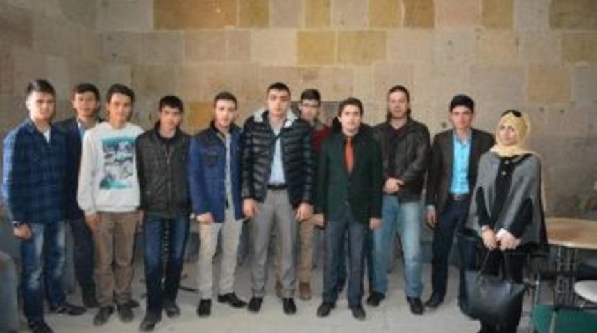 El&ccedil;i Derneği Gen&ccedil;lerle Buluştu