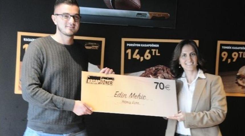 O D&ouml;nersever İstanbul&rsquo;da