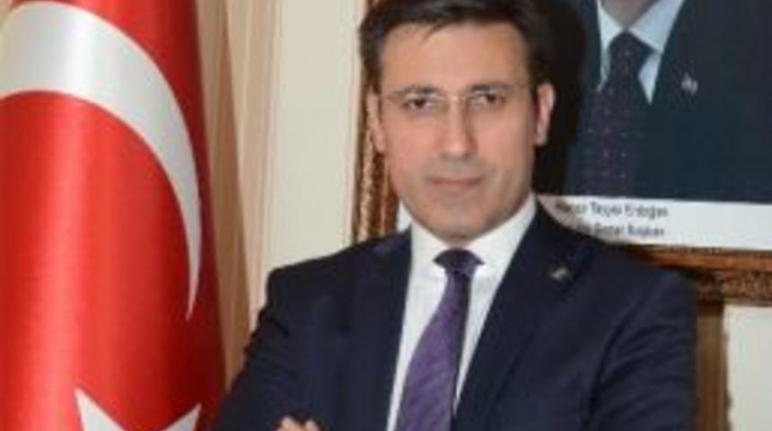 Milletvekili K&uuml;&ccedil;&uuml;kcan T&uuml;rkiye&rsquo;yi Temsil İ&ccedil;in Paris&rsquo;te