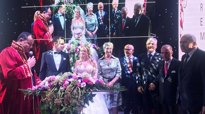 Kemal Kılıçdaroğlu’nun en mutlu günü! Kerem Kılıçdaroğlu, Mine Alşan ile  dünyaevine girdi