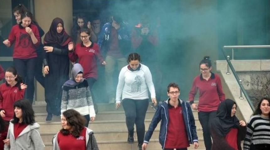 Sivas&rsquo;ta Deprem Tatbikatı Ger&ccedil;eğini Aratmadı