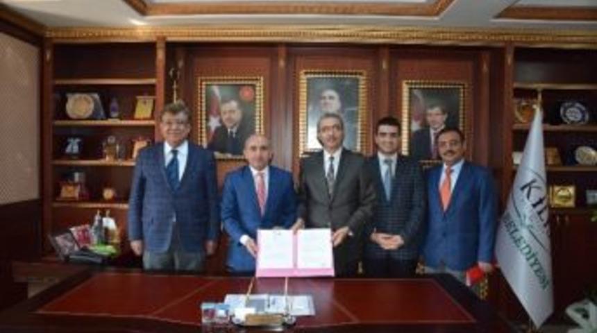 Kilis Belediyesi İle 7 Aralık &Uuml;niversitesi İş Birliği Protokol&uuml; İmzalandı
