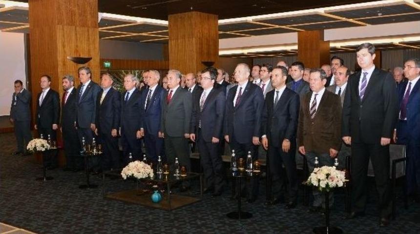 Adana&rsquo;da Vergi Rekortmenlerine Plaket Verildi