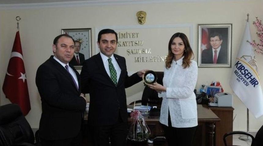 Azerbaycan Milletvekili Paşayeva, Belediye Başkanı Bah&ccedil;eci&rsquo;yi Ziyaret Etti