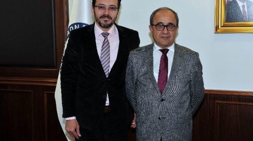 Ad&uuml;&rsquo;de Rekt&ouml;rlerin Buluşması