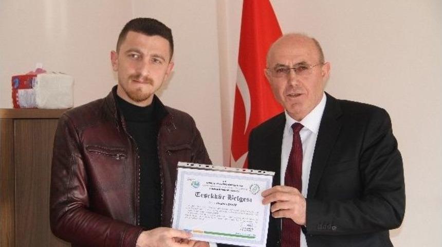 Makaleye Konu Olacak Alaca Sansar&rsquo;a Sahip &Ccedil;ıkan Gen&ccedil;lere &Ouml;d&uuml;l
