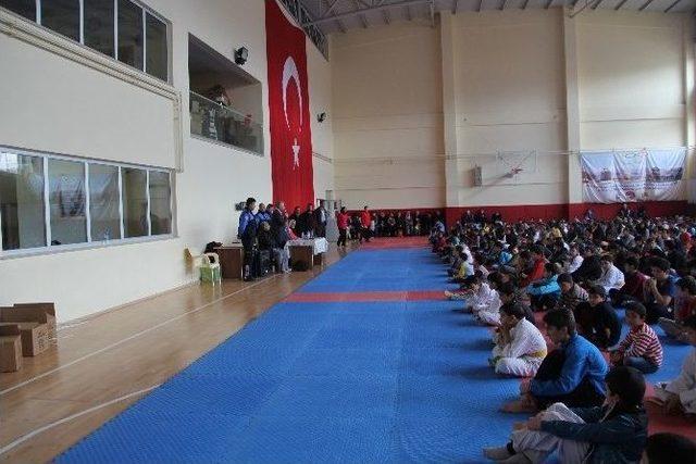 İl M&uuml;ft&uuml;s&uuml; G&uuml;ven Geleceğin Sporcuları İle Buluştu 2