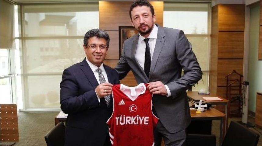 Başkan Karadeniz&rsquo;den Hidayet T&uuml;rkoğlu&rsquo;na Ziyaret