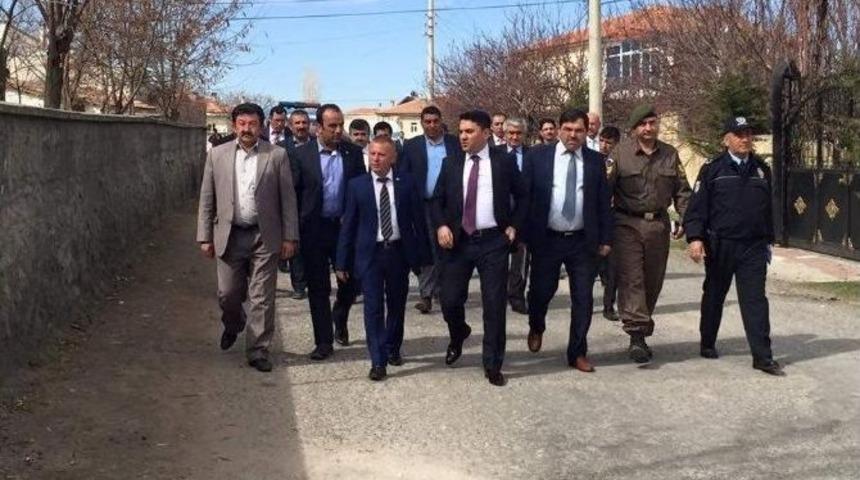 Kaymakam &Ccedil;akır, Tatlarin Kasabasında Vatandaşlarla Buluştu
