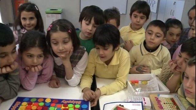 Beyoğlu’nda Çocuklar ‘akıl Oyunları’ İle Öğreniyor