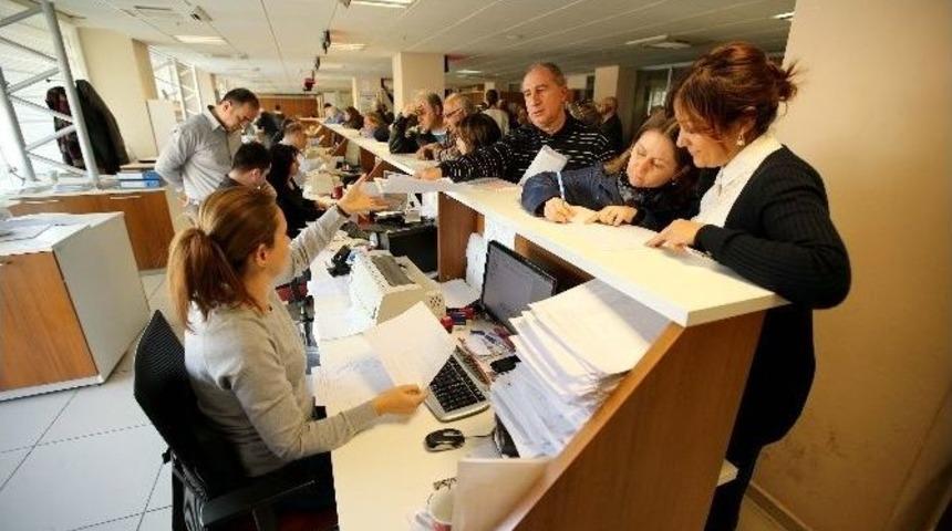 Karşıyakalılara E-devlet Hizmeti