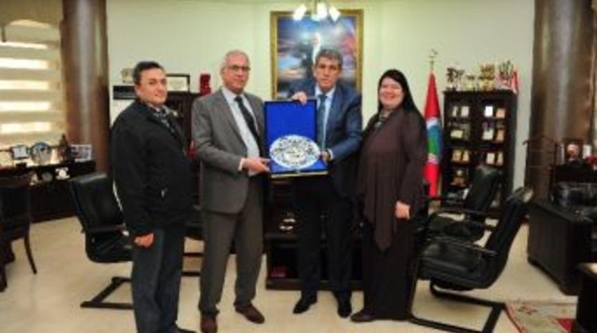 İşg&ouml;ren Vakfından Bal&ccedil;ova&rsquo;ya Sosyal Projeler