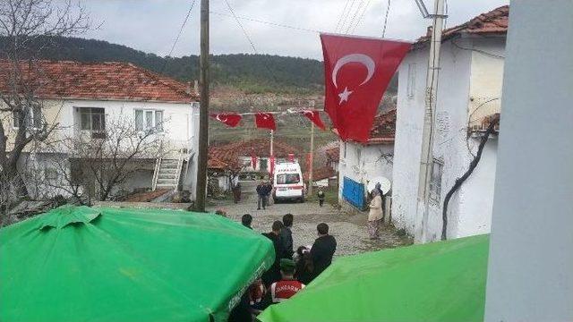 Manisa&rsquo;ya Şehit Ateşi D&uuml;şt&uuml; 1