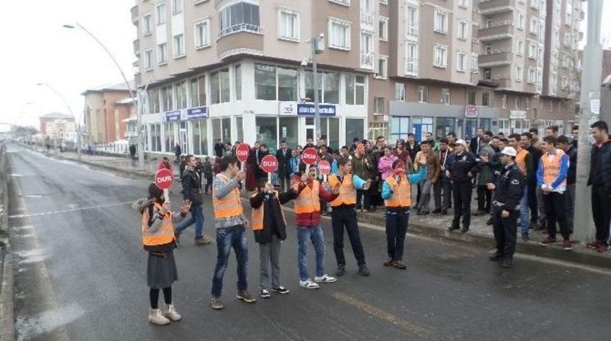 Ağrı&rsquo;da &ldquo;okul Ge&ccedil;it G&ouml;revlisi&rdquo; Eğitimi D&uuml;zenlendi