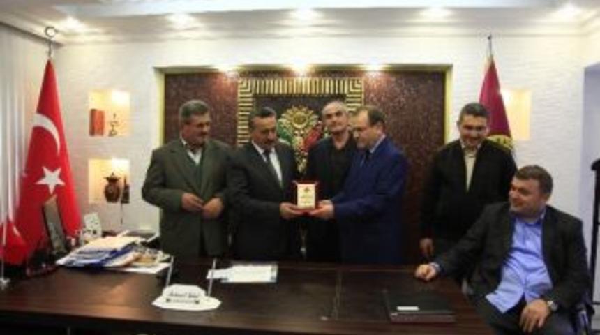 Madenli Kalkındırma Derneği&rsquo;nden, Başkan Tutal&rsquo;a Plaket