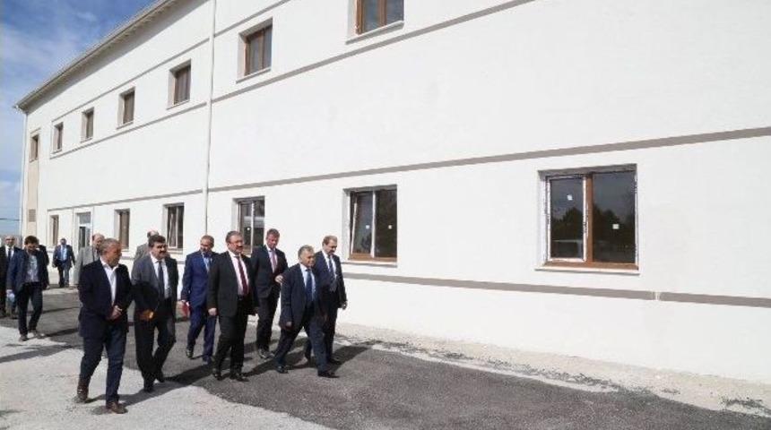 Koramaz Vadisi Meslek Y&uuml;ksekokulu Ağırnas&rsquo;ta Yeni Sinanlar Yetişecek