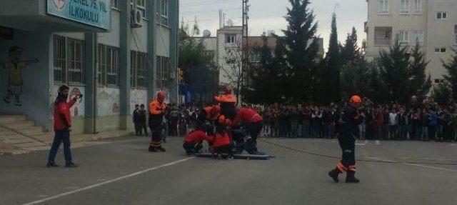 Adıyaman’da Okulda Deprem Tatbikatı Yapıldı