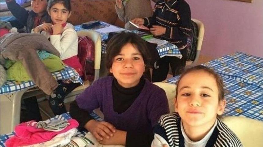 İki G&ouml;n&uuml;ll&uuml;den G&ouml;n&uuml;lleri Fethedecek Proje