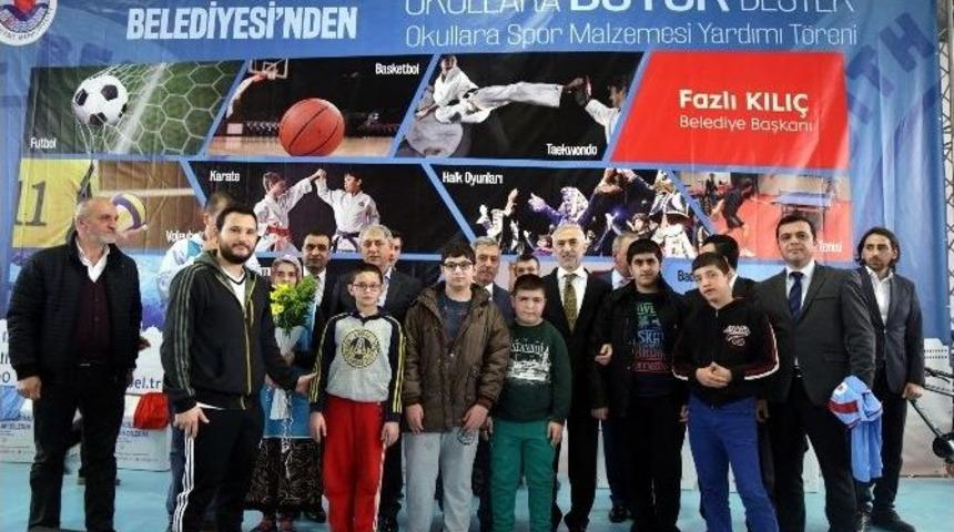 Kağıthane&rsquo;de Okullar Spor Merkezlerini Aratmıyor