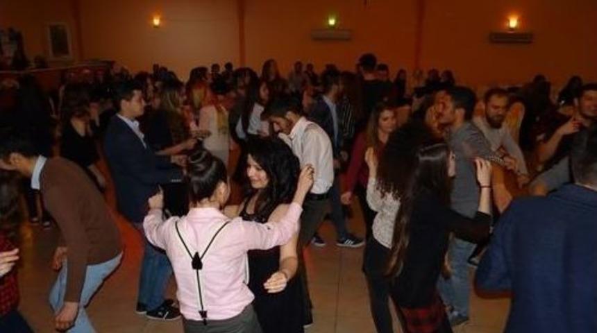 G&ouml;lpazarılı Gen&ccedil;ler Doyasıya Eğlendi