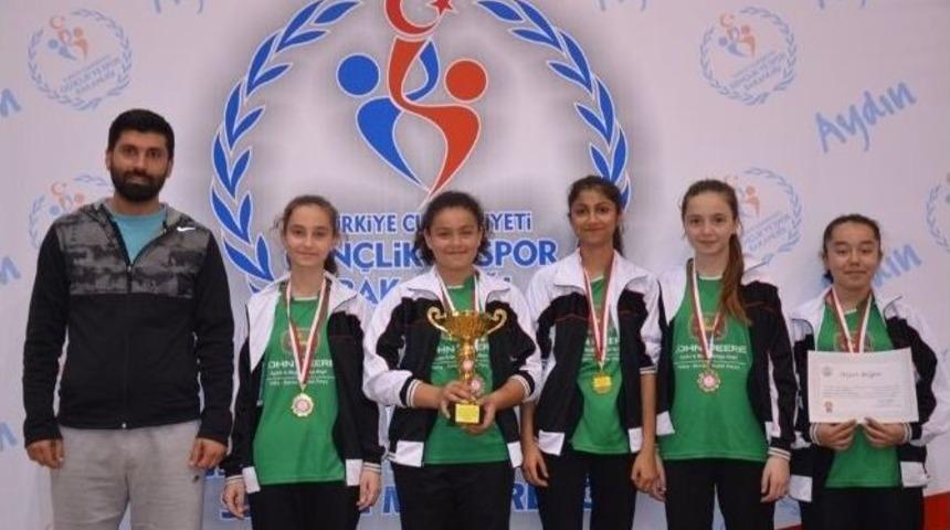 Yıldız Kızlar Badminton Şampiyonları Belli Oldu