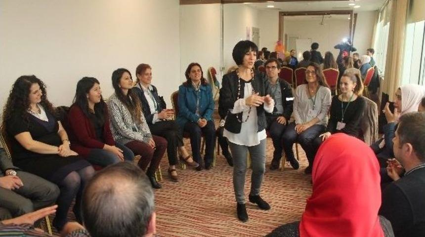 Gen&ccedil; Hayat Vakfı Somalı Gen&ccedil;lere Hayat Işığı Olacak