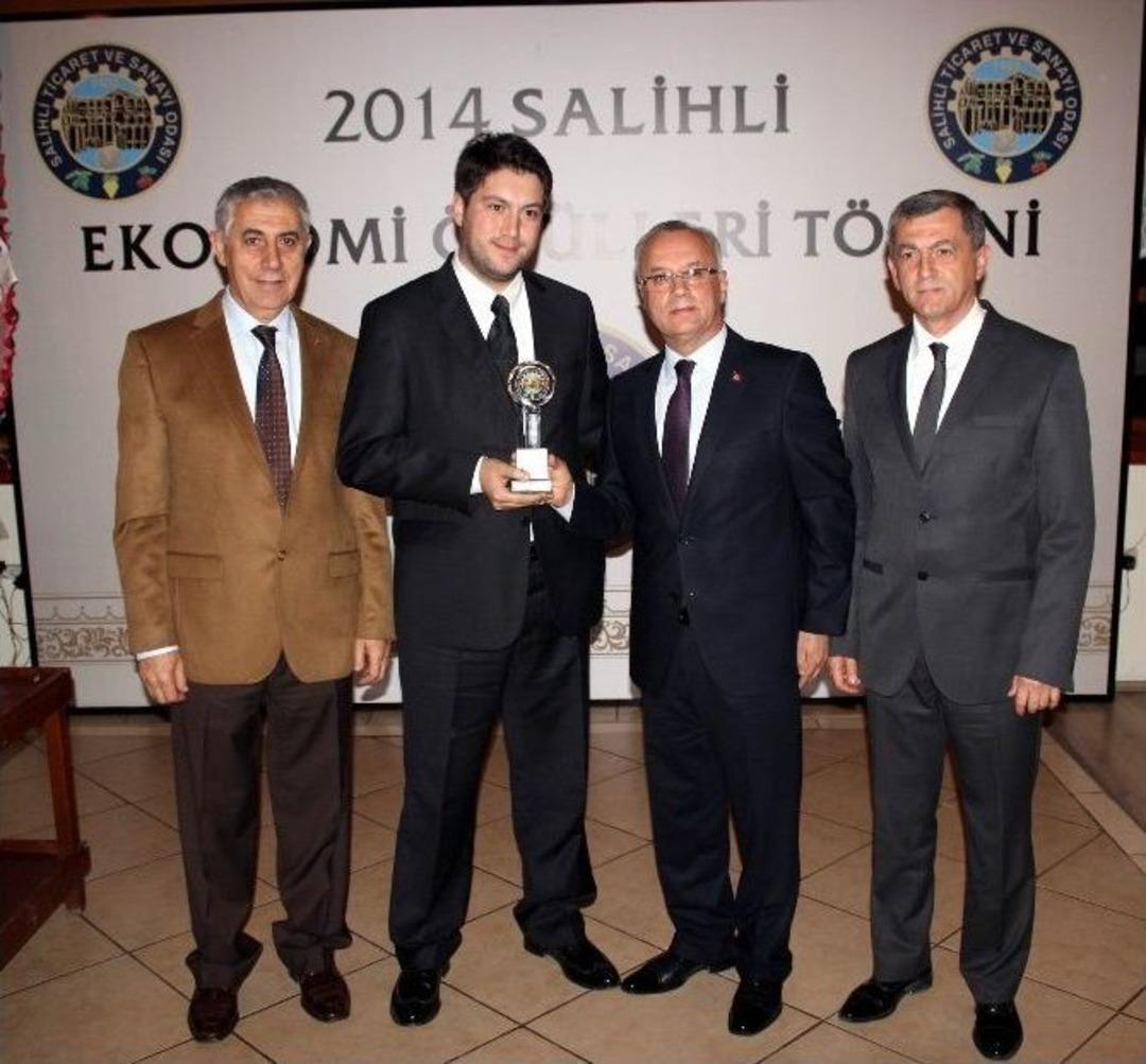 Salihli&rsquo;de Kent Ekonomi &Ouml;d&uuml;l T&ouml;reni D&uuml;zenlendi