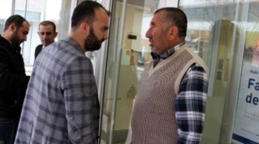 Dolandırılmaktan Polis Kurtardı