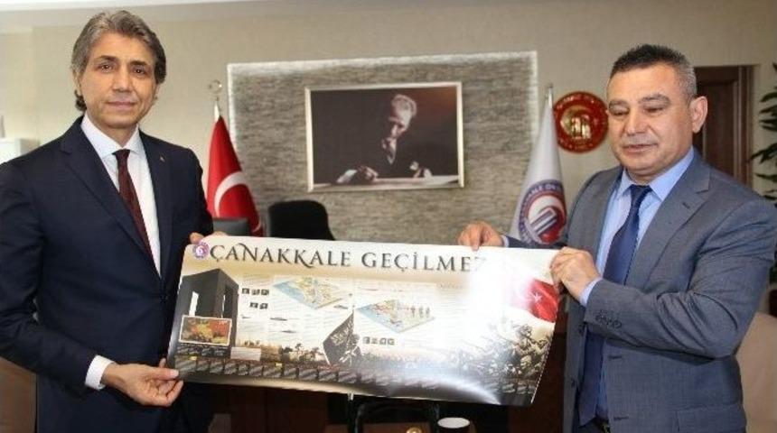 Fatih Belediye Başkanı Mustafa Demir &Ccedil;om&uuml;&rsquo;de