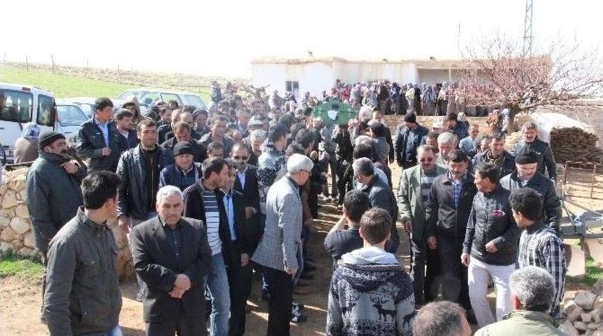 16 Yaşındaki Avcı Toprağa Verildi