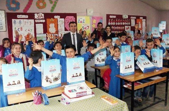 ‘gülen Bir Yüz İçin’ Kıyafet Yardımı