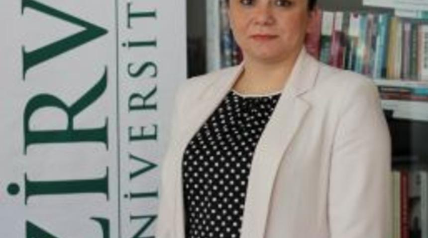 Zirve &Uuml;niversitesi Aile Ve Kadın &Ccedil;alışmaları Ve Uygulama Merkezi M&uuml;d&uuml;r&uuml; Yrd. Do&ccedil;. Dr. Derya Keskinci: